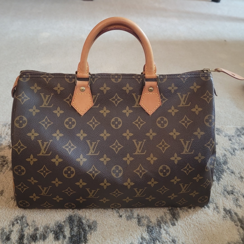 Louis Vuitton Speedy 35